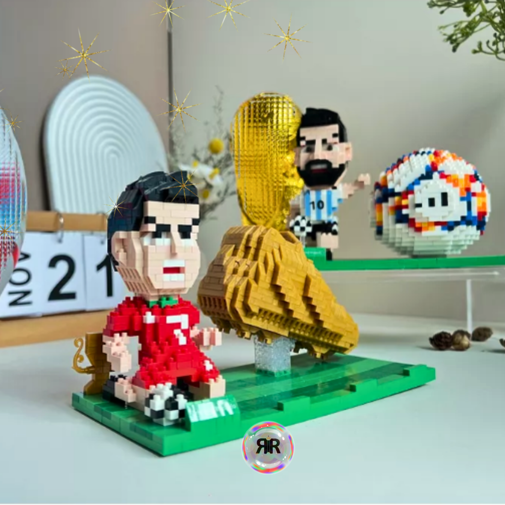 Set de constructie 3D Legenda Fotbalului Mondial by RIR@, suport pixuri si telefon, 1300 piese, 11x18x8cm