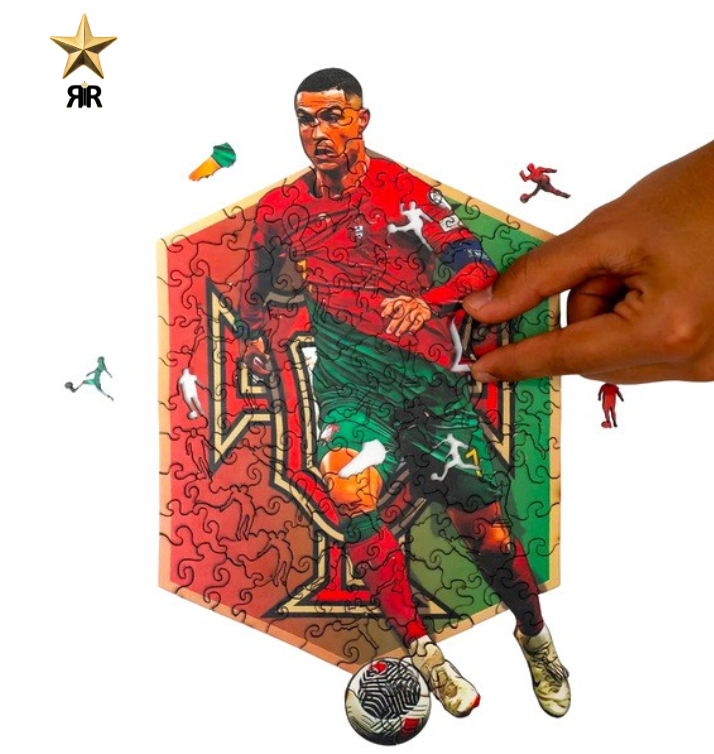 Puzzle 3D din lemn RIR Cristiano Ronaldo, 200 piese, 21x29,7cm