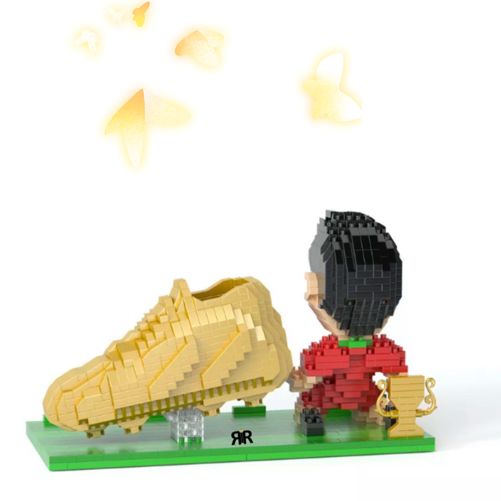 Set constructie 3D Cristiano Ronaldo by RIR@, suport pixuri si telefon, 1340 piese, 11x18x8cm