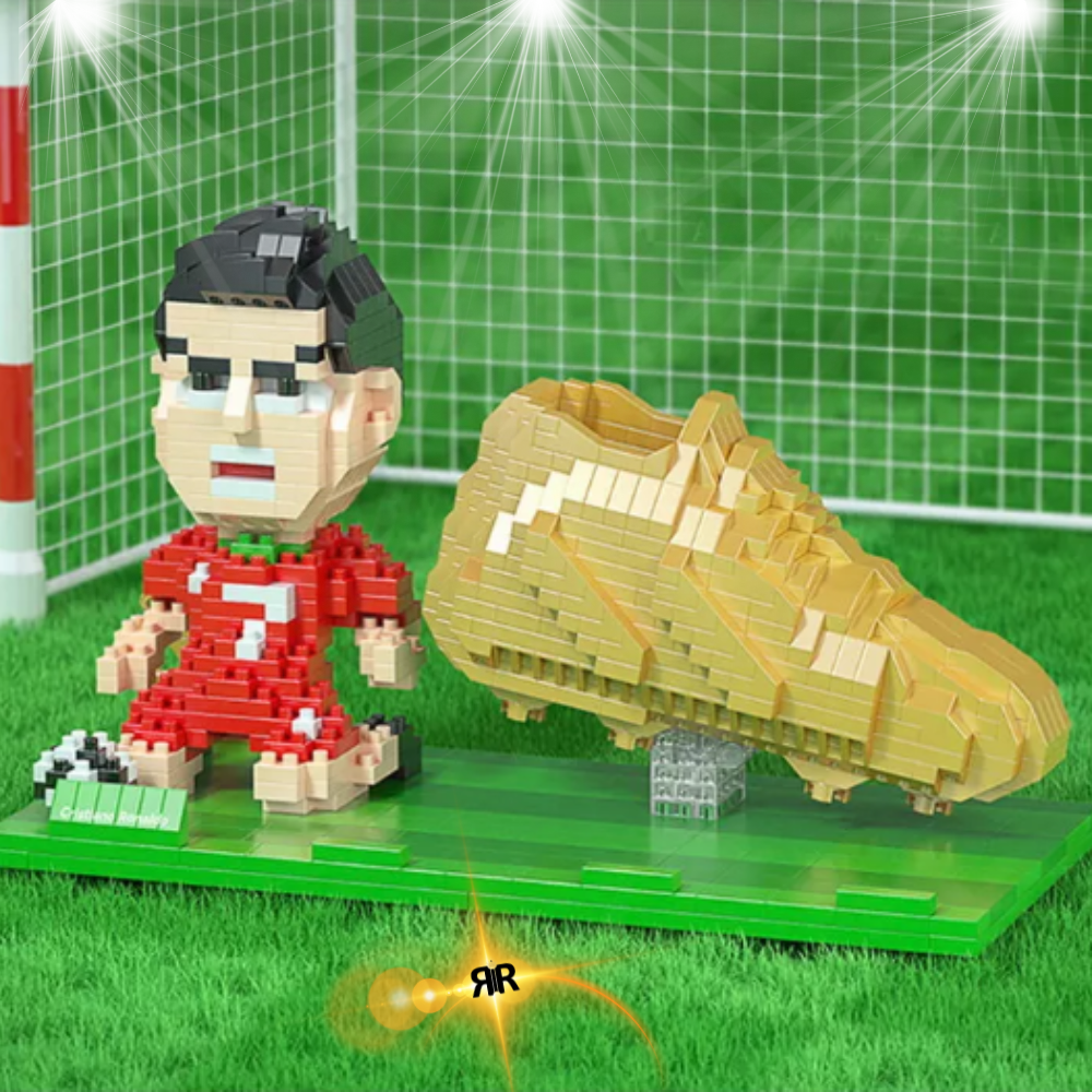 Set constructie 3D Cristiano Ronaldo by RIR@, suport pixuri si telefon, 1340 piese, 11x18x8cm