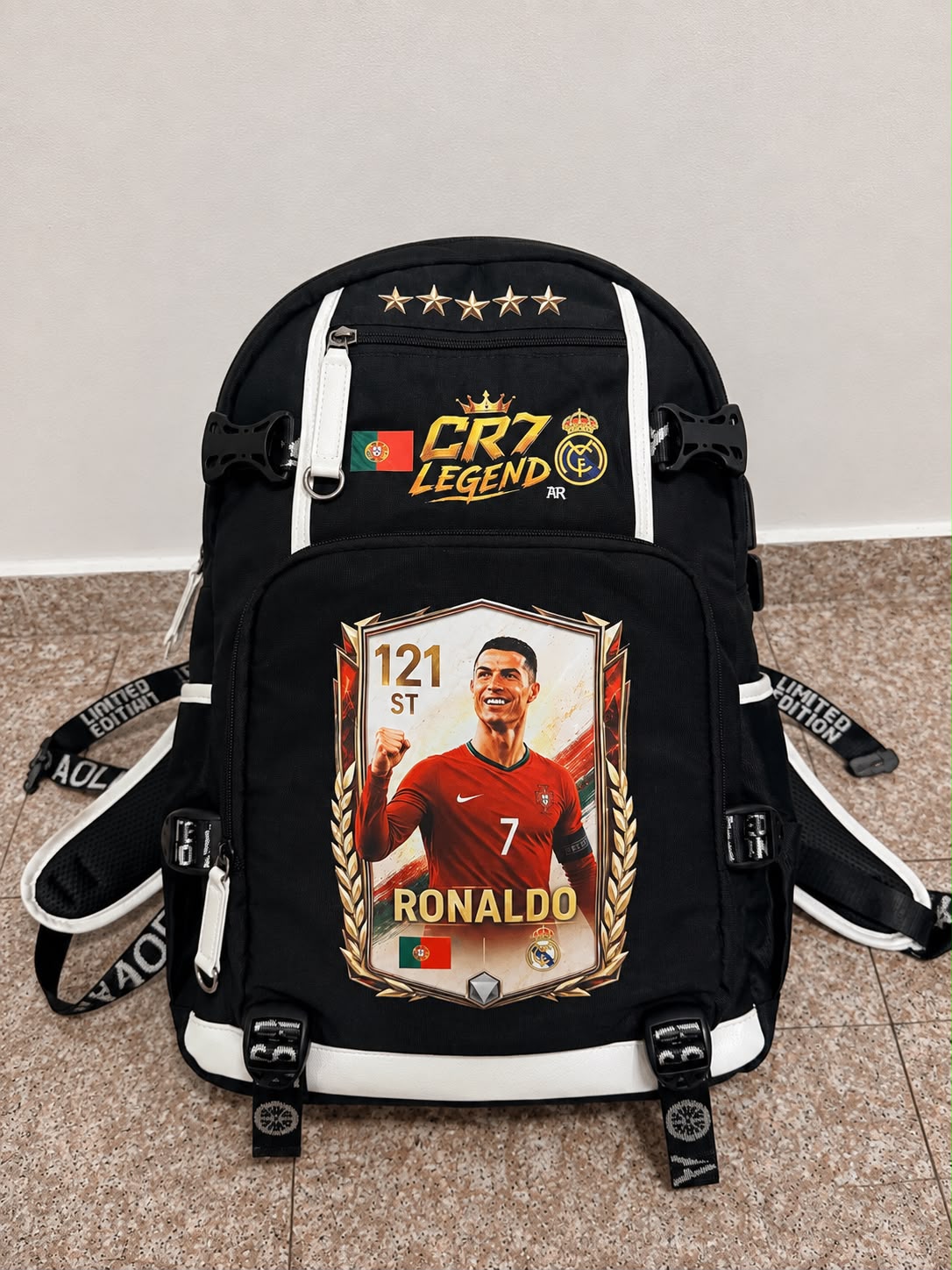 Ghiozdan Scoala si Antrenament RirBob® CR7 Ronaldo Legend, Port USB, Spate Ergonomic, Compartimente Multiple, 45x30x15 cm, Negru