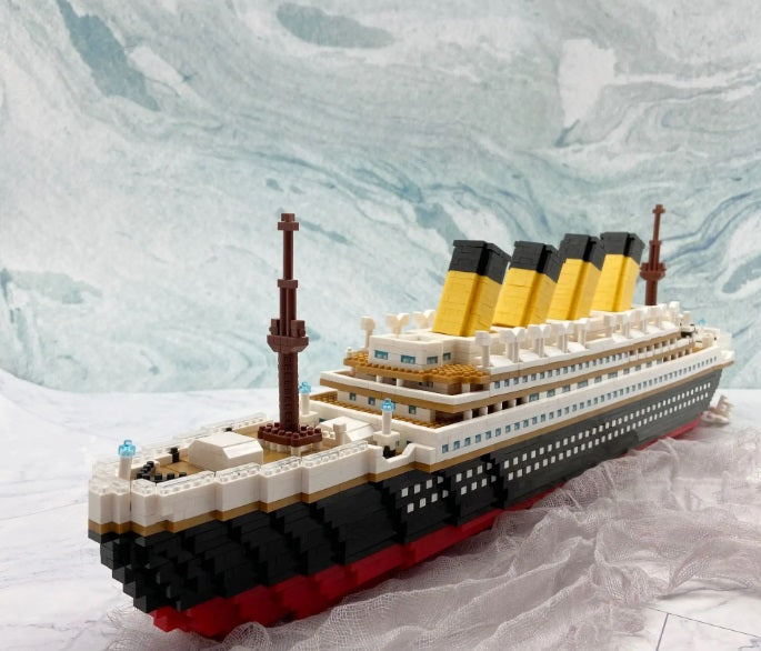 Set blocuri de constructie RIR®, Nava de Croaziera TITANIC de Lux - 2980 piese